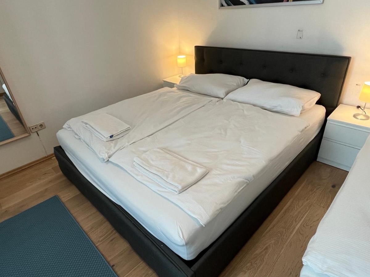 Stylish Apt Near Urania 1Br Apartment Viena Exterior foto