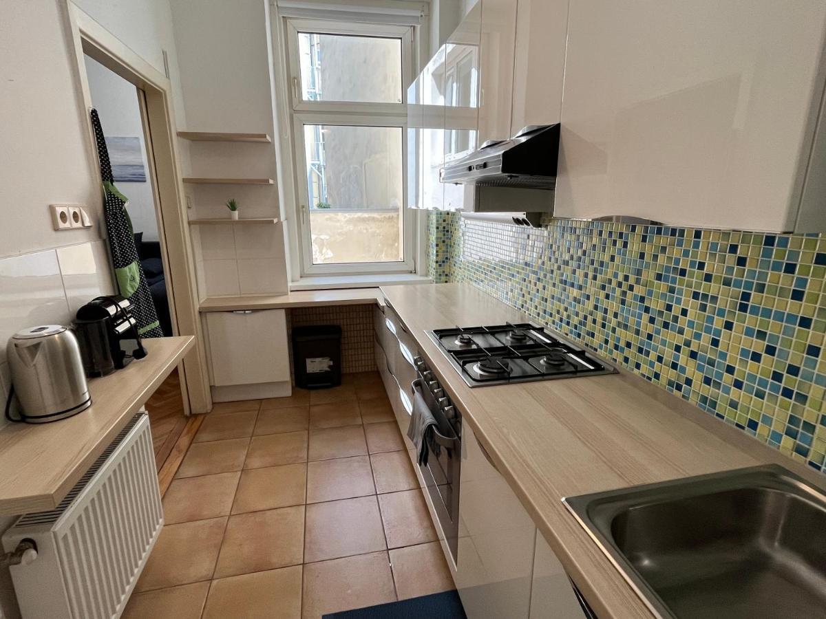 Stylish Apt Near Urania 1Br Apartment Viena Exterior foto