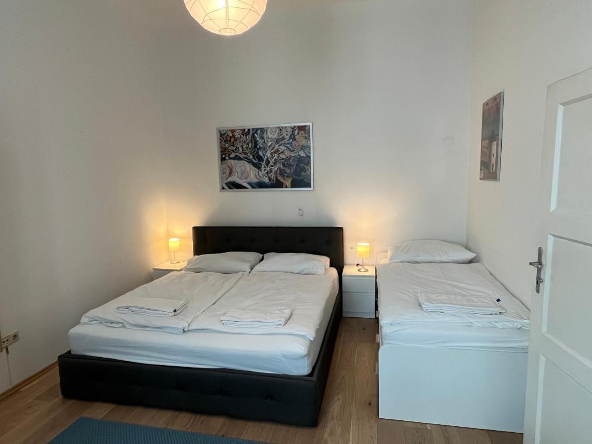 Stylish Apt Near Urania 1Br Apartment Viena Exterior foto